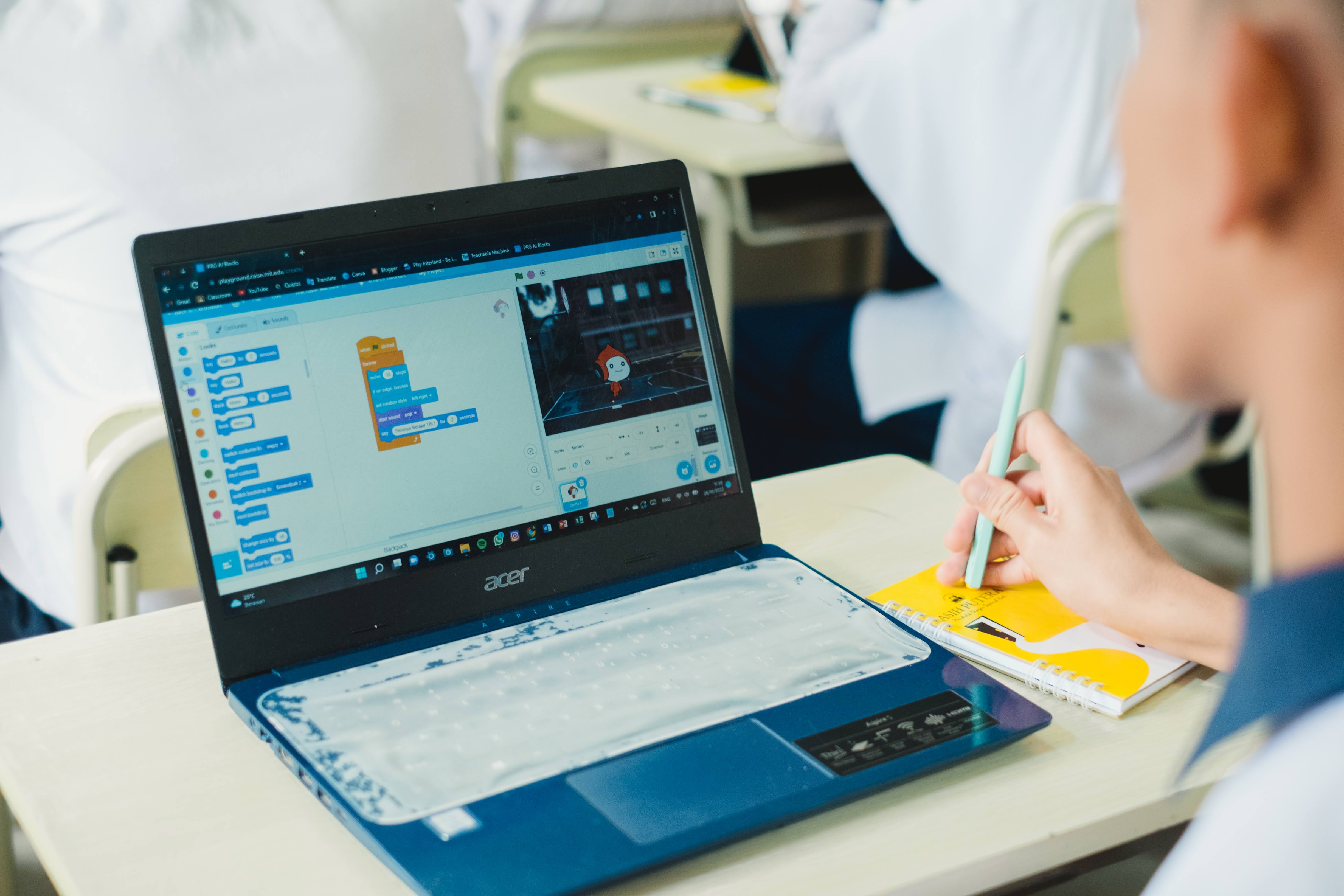 Technology & Digital Literacy